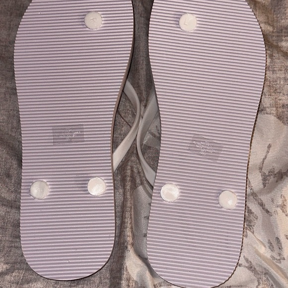 GUESS SIGNATURE LOGO FLIP FLOPS WOMENS WHITE FLUP FLOPS - Picture 9 of 10